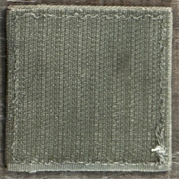 💞 US Military Air Force ABU Airman Battle Uniform Velcro TSgt E-6 Patch - Picture 2 of 3